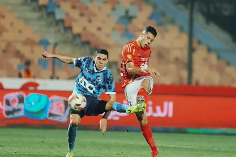 أساليب تتويج بيراميدز بلقب الدوري المصري: ماذا يحدث عند التساوي مع الأهلي بعد الفوز 6-0؟