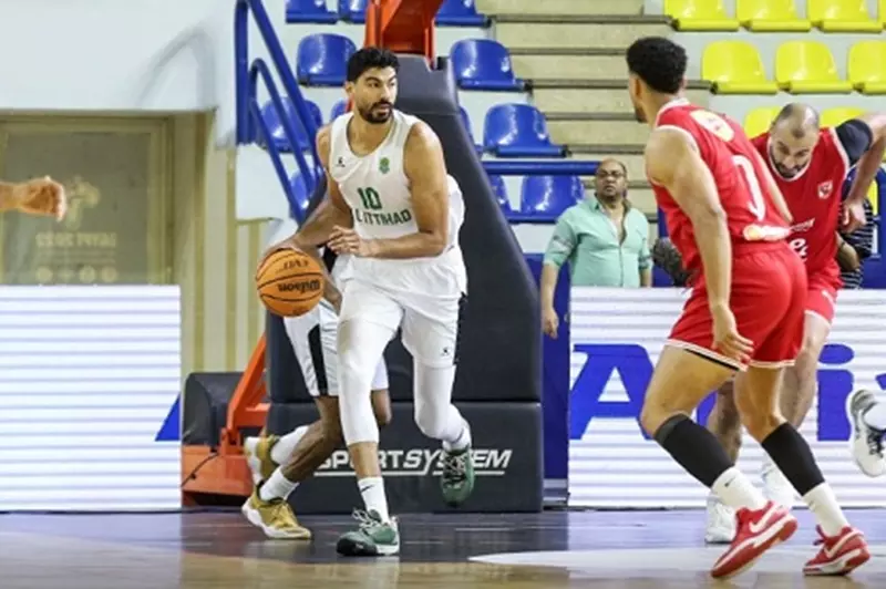 أهلي الرياضة يستعيد توازنه بفوز مقنع على الاتحاد في المباراة الثانية من نهائي دوري السوبر لكرة السلة