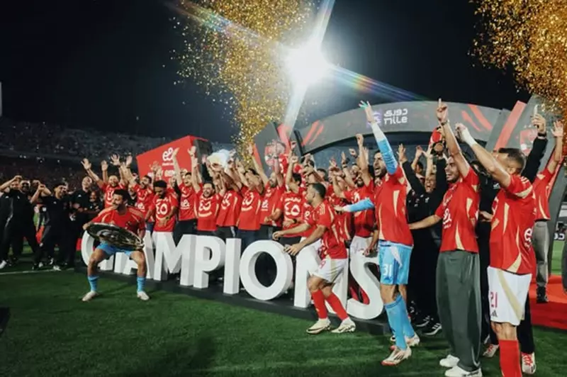 تقارير حصرية من يلا كورة: تتويج الأهلي، إيقاف قيد الزمالك، واحتفالات بيراميدز