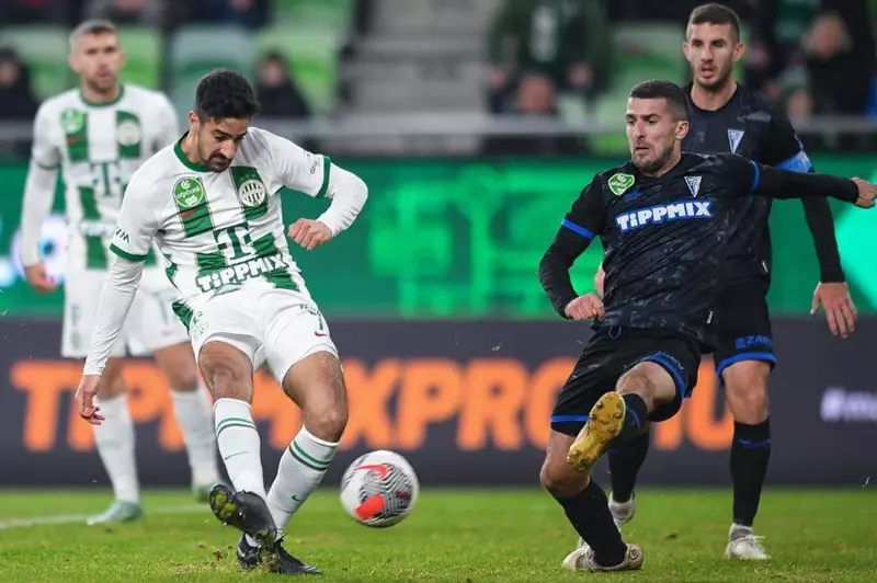 محمد علي بن رمضان يتألق ويتوج بلقب الدوري المجري مع فرينكفاروسي قبل الانتقال إلى الأهلي