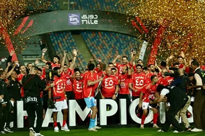 <p><strong>ملف حصري: الأهلي يُحقق اللقب الـ45 في الدوري وبيراميدز يحتفل (فيديو وصور)</strong></p>