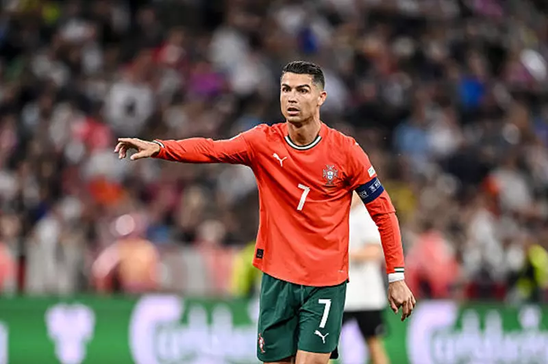 ثلاثة أرقام تاريخية: كريستيانو رونالدو يواصل إنجازاته مع منتخب البرتغال